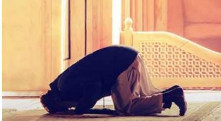 الإمارات تحث المسلمين على الصلاة في منازلهم في رمضان