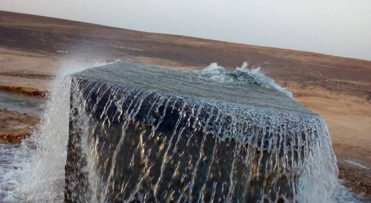 اعتداء جديد على خط الديسي يوقف ضخ المياه لمناطق في عمان والزرقاء والشمال.. فيديو