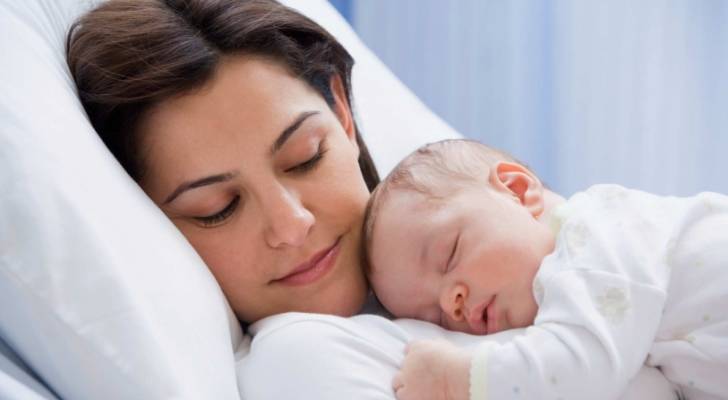 وزارة الصحة توجه نصائح للأمهات "المرضعات" في زمن الكورونا