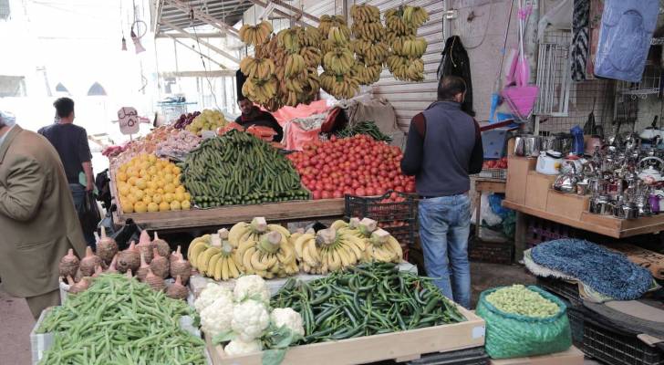 نقص البرادات يخفض صادرات الخضار والفواكه الأردنية في حزيران