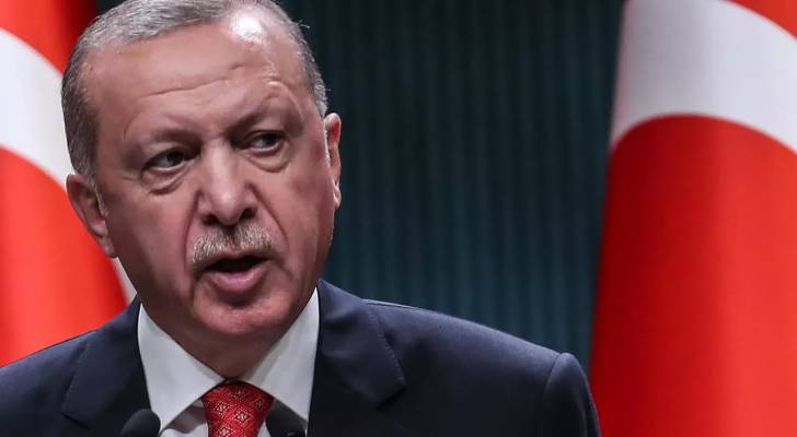 إردوغان يحذّر ماكرون من "العبث" مع تركيا إثر الخلاف في شرق المتوسط