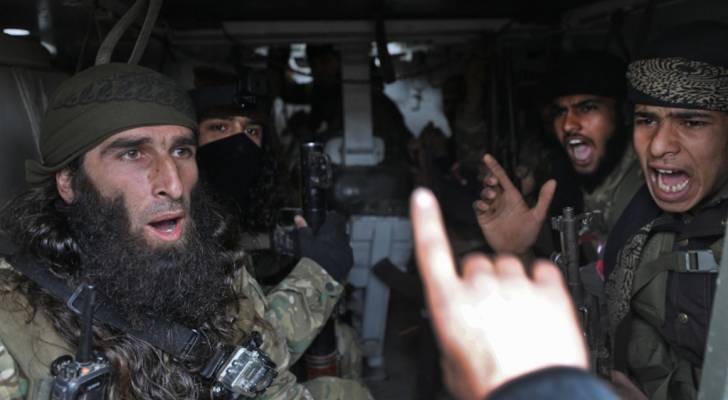 مقاتلون سوريون موالون لتركيا يتوجهون إلى أذربيجان طمعا برواتب مغرية