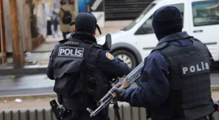 هجوم بقنبلة في جنوب تركيا يعتقد أن انتحاريا كرديا نفّذه