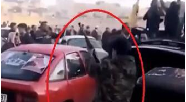 ضبط شخص ظهر في مقطع فيديو وهو يطلق عيارات نارية في البادية الشمالية