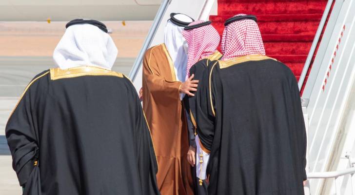 ولي العهد السعودي يستقبل بحرارة أمير قطر في مدينة العلا- فيديو وصور