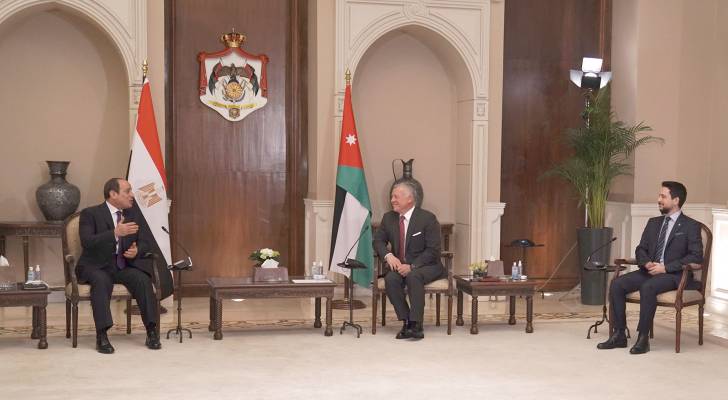 الملك يجري مباحثات مع الرئيس المصري في قصر بسمان