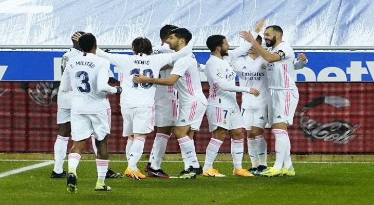 ريال مدريد ينتفض بالأربعة أمام ألافيس