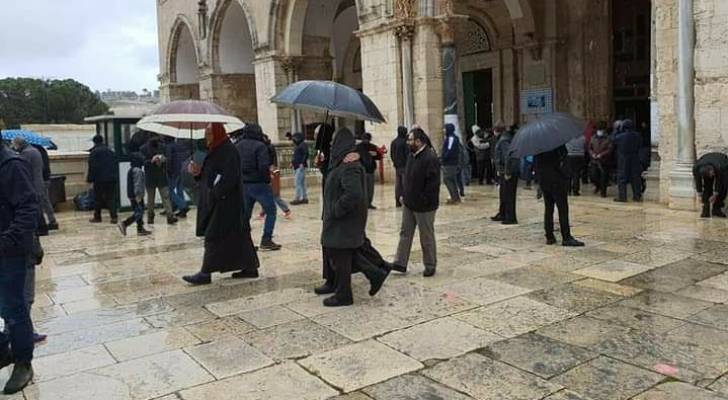 جمعة حزينة في المسجد الاقصى بسبب كورونا والاحتلال