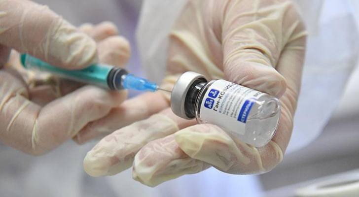 الصحة بغزة تبدأ التطعيم بلقاح كورونا الأحد