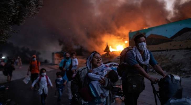 حريقان في مخيم لطالبي اللجوء في اليونان ولا ضحايا