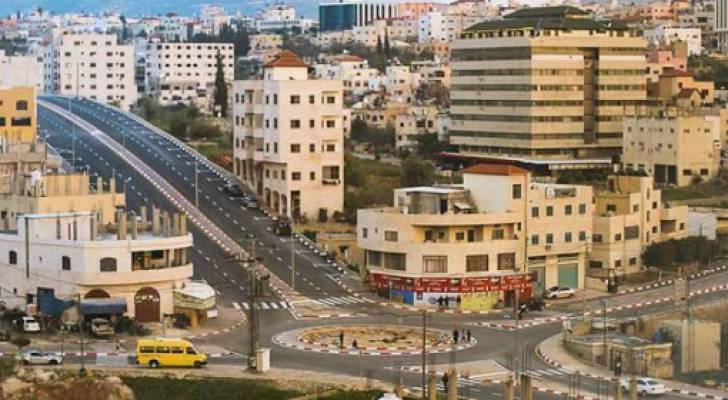 أبناء بلدة فلسطينية يجمعون ٥٠ جهاز تنفس صناعي لمكافحة كورونا