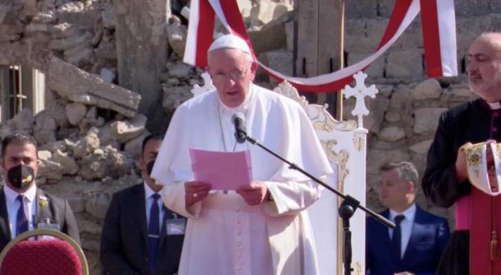 البابا يدعو المسيحيين من الموصل إلى العودة للمدينة