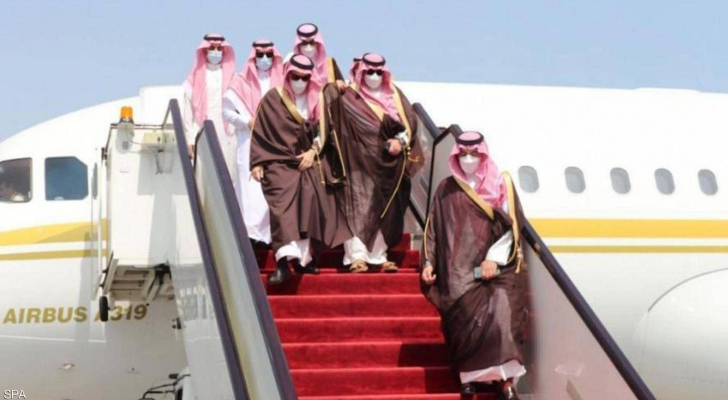 وصول السفير السعودي إلى قطر
