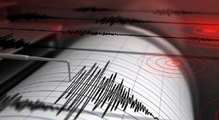 زلزال بقوة ٥.٧ درجات يهز وسط اليونان