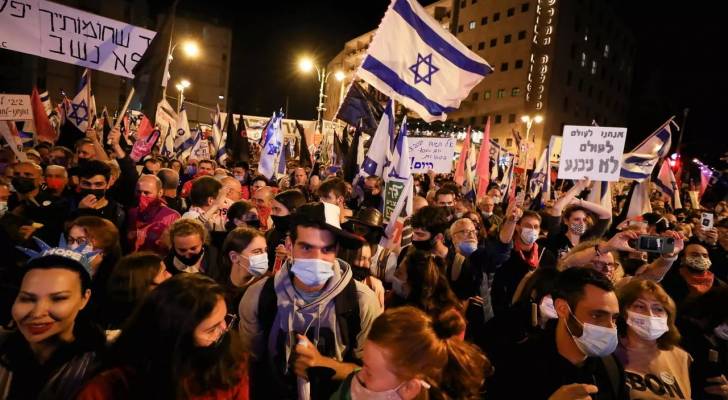 تظاهرة حاشدة ضد نتنياهو في القدس قبل ثلاثة أيام من الانتخابات - صور