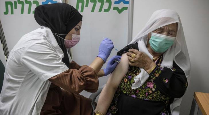 الصحة الفلسطينية: حملة التطعيم ضد كورونا تسير وفق ما خطط لها