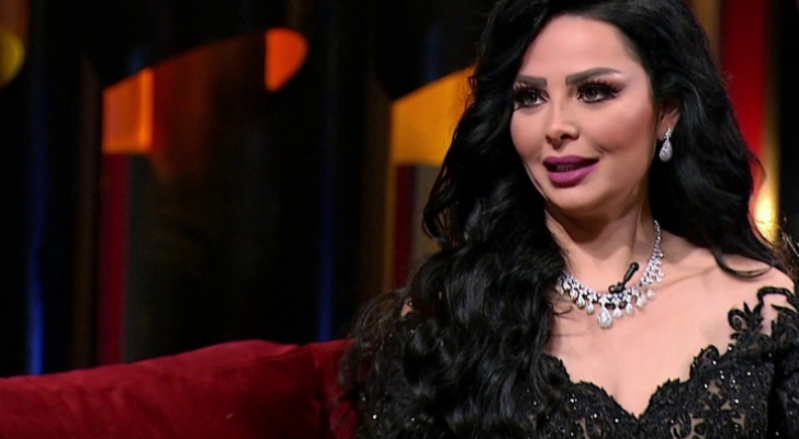 الفنانة ديانا كرزون