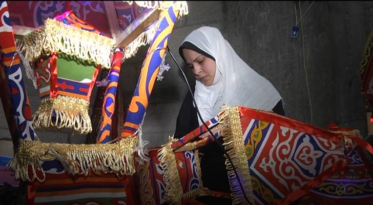 غزة.. "غدير" تعيد رونق الصناعة اليدوية عبر فوانيس رمضان -فيديو