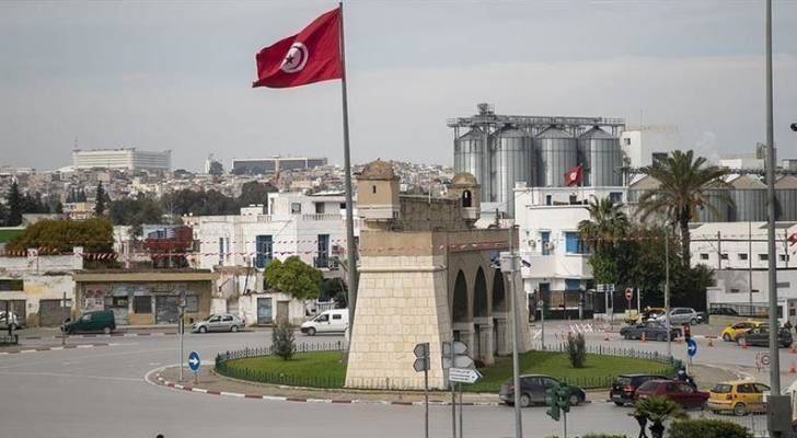 غضب واسع في تونس لتمديد حظر التجول الليلي في رمضان