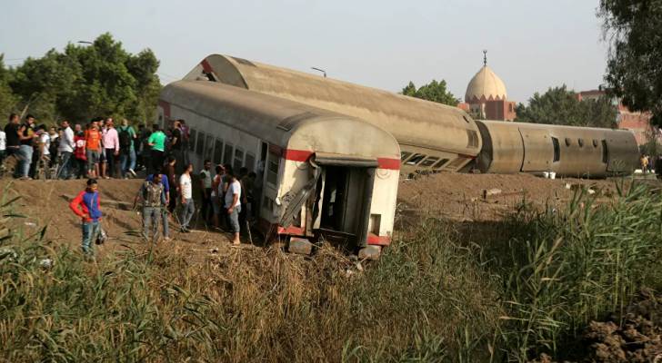 مصر.. مصرع مواطن وإصابة آخر في حادث تصادم قطار مع سيارة بالسويس