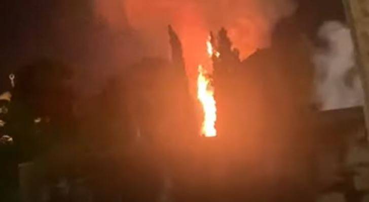 حريق في باحات المسجد الأقصى - فيديو