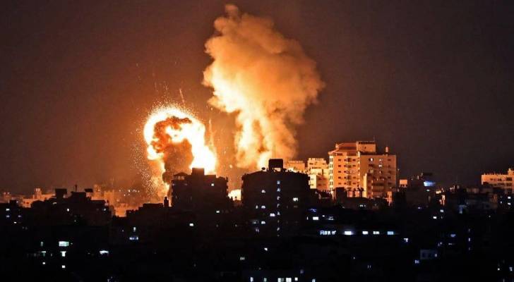 قصف الاحتلال الاسرائيلي يتسبب بقطع الكهرباء عن مناطق في قطاع غزة