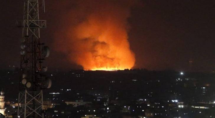طائرات الاحتلال الإسرائيلي تشن أكثر من ٣٠ غارة على قطاع غزة