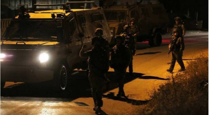 الاحتلال الإسرائيلي يعتقل ثلاثة شبان فلسطينيين جنوب طوباس