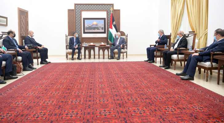 جانب من لقاء الوفد المصري والرئيس الفلسطيني