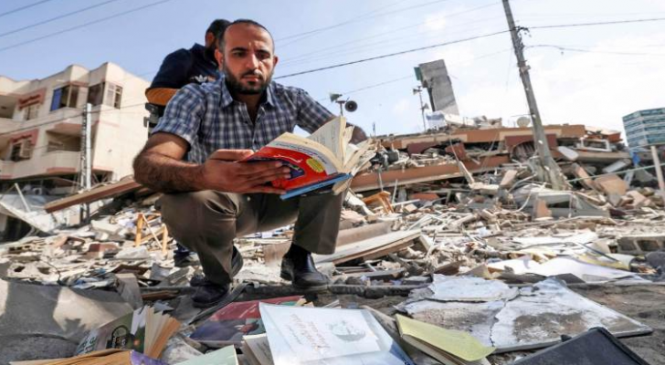مكتبة سمير منصور في غزة استحالت ركاما