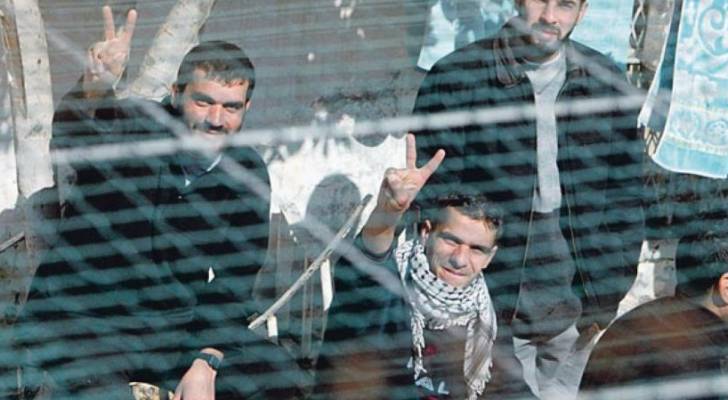 الاحتلال الإسرائيلي يرفع حكم الأسير الفلسطيني ياسر حطاب من ٤٠ عاما للمؤبد