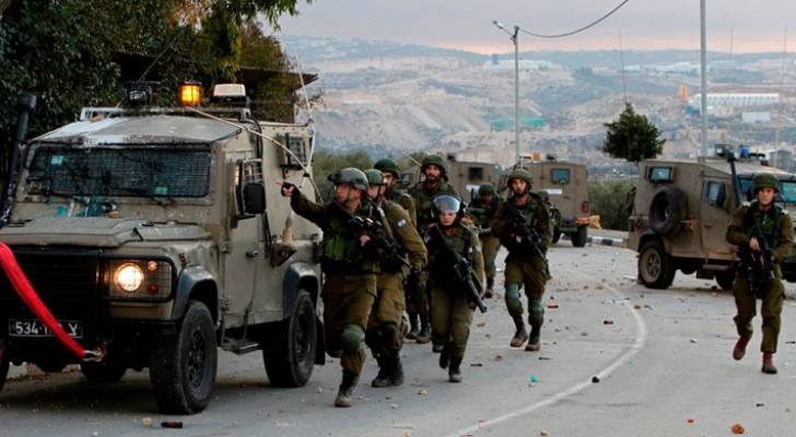الاحتلال الاسرائيلي يعتقل ٤ شبان من محافظة رام الله