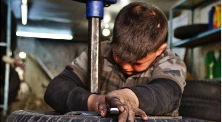الأمم المتحدة تحذر من انخراط ٩ ملايين طفل في "عمالة الأطفال"