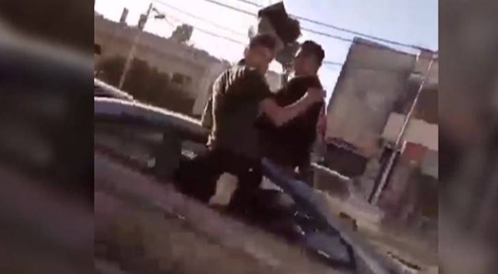 "من الجامعة إلى البسطة".. فيديو ساخر يجسد أزمة البطالة - فيديو