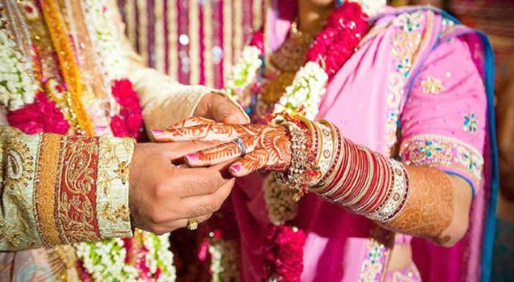 عروس هندية تطلب الطلاق لهذا السبب