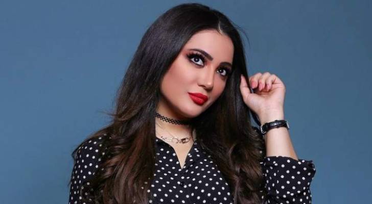 رجل أعمال سعودي يهدي "ناقة" لفنانة مغربية - فيديو