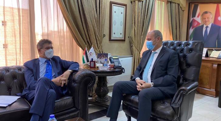 وزير العمل يلتقي السفير الألماني في عمان