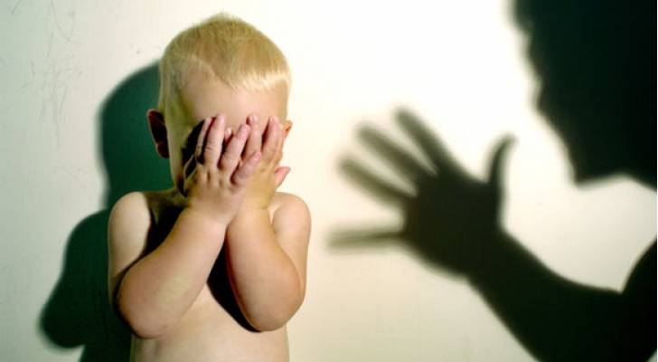 مكافحة الجريمة ضد الأطفال بين المادة ٦٢ وإسقاط الحق الشخصي - فيديو