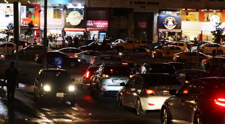 أردنيون يتساءلون: هل تقلّص الحكومة ساعات حظر التجول ليلة عيد الأضحى؟