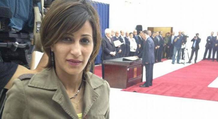 الشرطة الفلسطينية تصدر بيانا حول توقيف الصحفية فاتن علوان