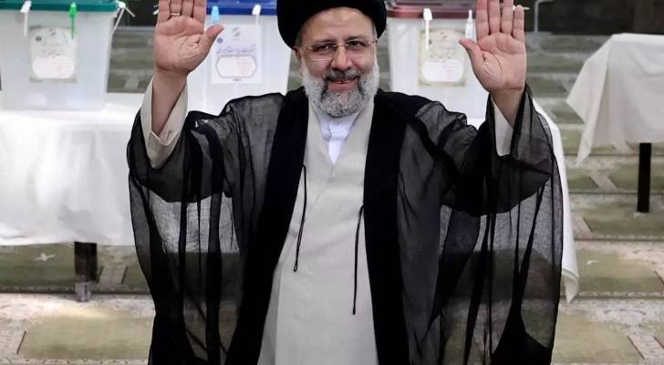 خامنئي ينصب إبراهيم رئيسي رئيسا للجمهورية الإسلامية الإيرانية