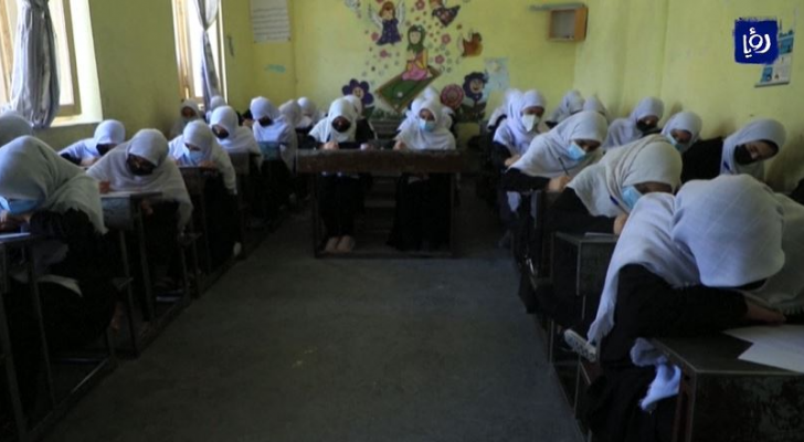 فتيات يعدن إلى المدرسة في ظل حكم طالبان بأفغانستان