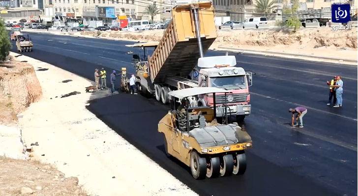 "رؤيا" ترصد أعمال البنى التحتية لمشروع الباص السريع بين عمان والزرقاء - فيديو