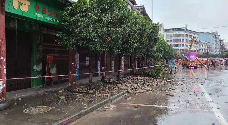 قتلى وعشرات المصابين في زلزال جنوب غربي الصين - فيديو