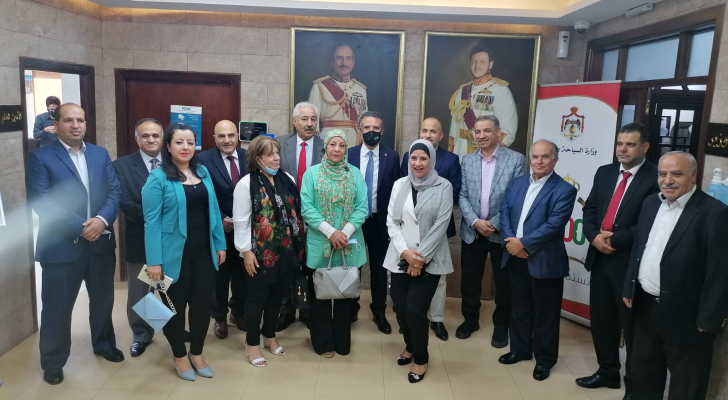 وزير السياحة والآثار يلتقي وفد جمعية الحوار الديمقراطي الوطني