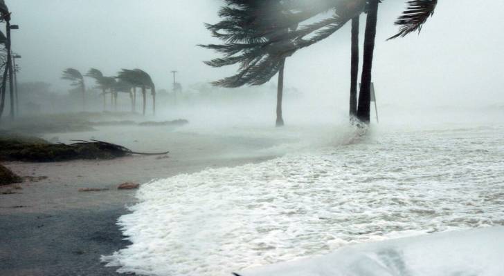 إعصار شاهين يضرب سلطنة عمان