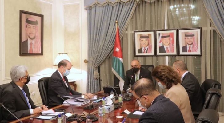 الخصاونة يلتقي رئيس مجموعة البنك الدولي