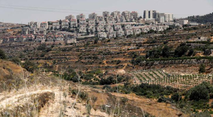 إعلام عبري: جو بايدن لن يمنع الاستيطان في الضفة