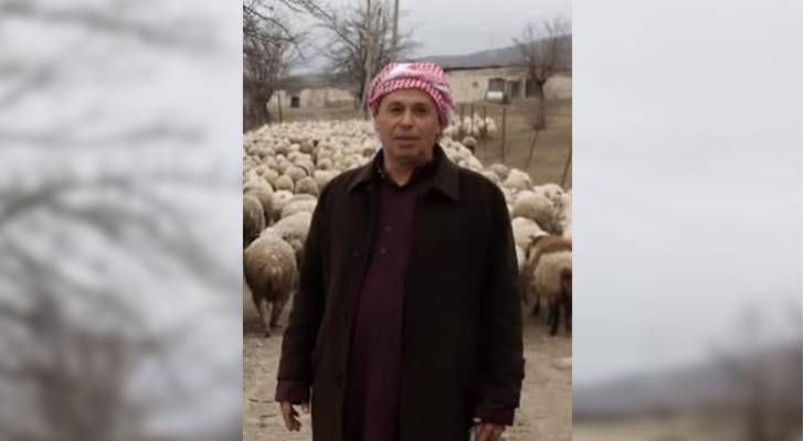 أبو طلال العجارمة.. أردني نقل بداوته إلى "أم البساتين" في جورجيا - فيديو