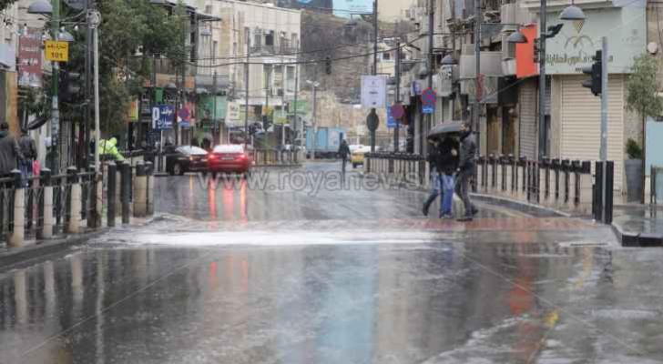 طقس مائل للبرودة وفرصة لتساقط الأمطار